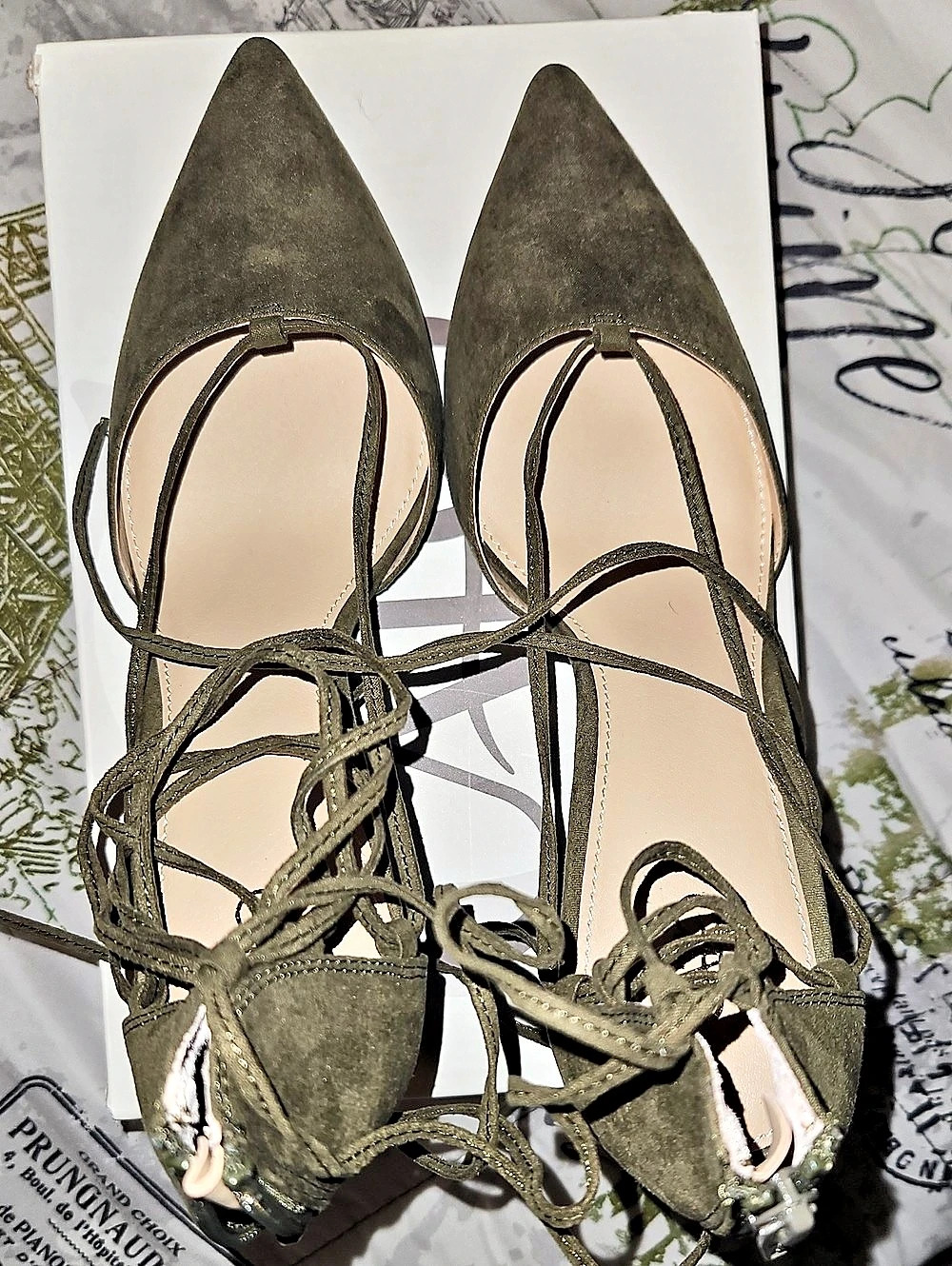 Cato Pointed Toe Lace-Up Heels in Green US 10